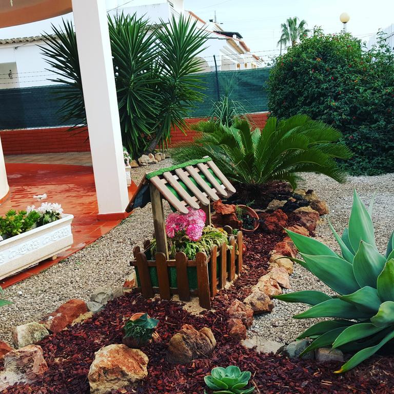 Seaview Guesthouse โอลเญา ภายนอก รูปภาพ