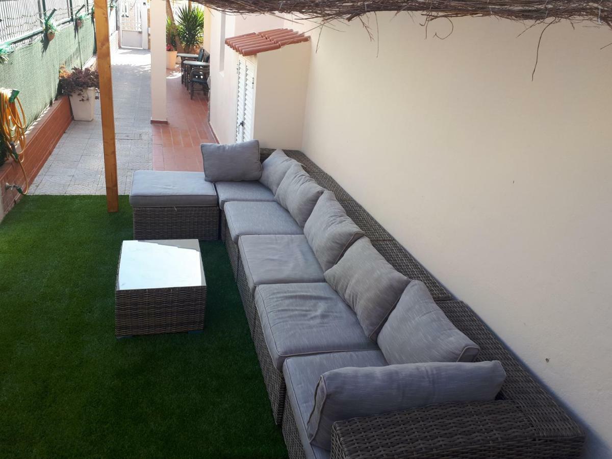 Seaview Guesthouse โอลเญา ภายนอก รูปภาพ